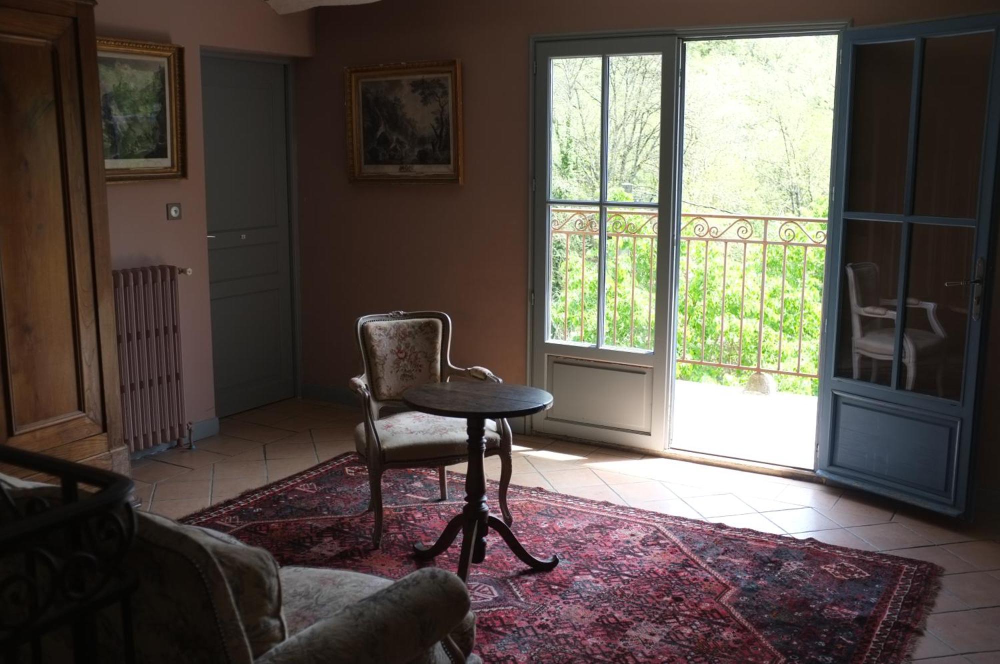Nabat Le Haut, Chambre Et Table D'Hotes Courniou Екстериор снимка