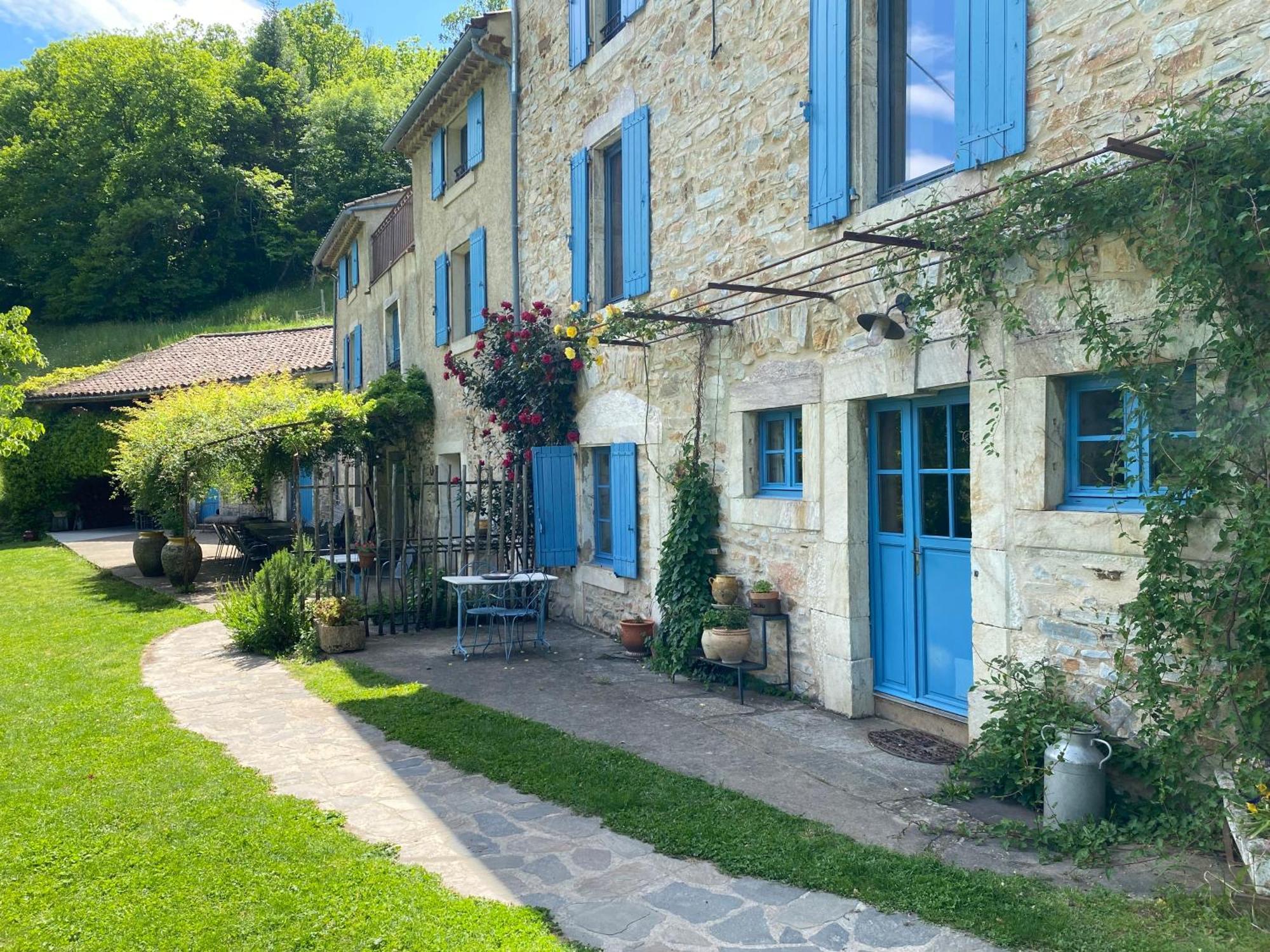 Nabat Le Haut, Chambre Et Table D'Hotes Courniou Екстериор снимка